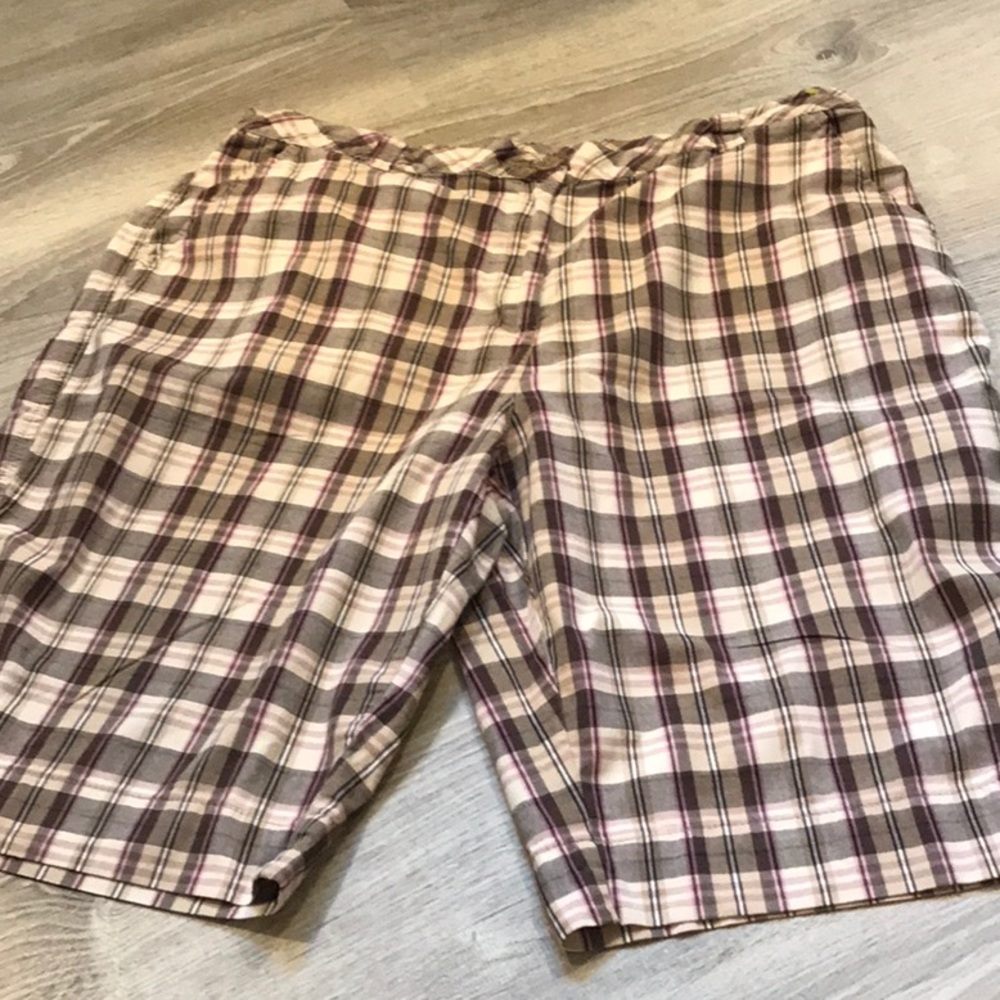 🤎 KAREN SCOTT~~Plaid BERMUDAS~~🤎